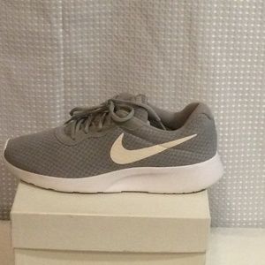 Mens Nike Airmax size 11